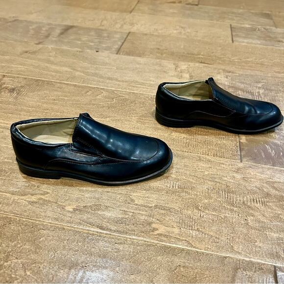 1901 Boy’s Dress Shoes Black Size 1 EUC - Picture 4 of 6